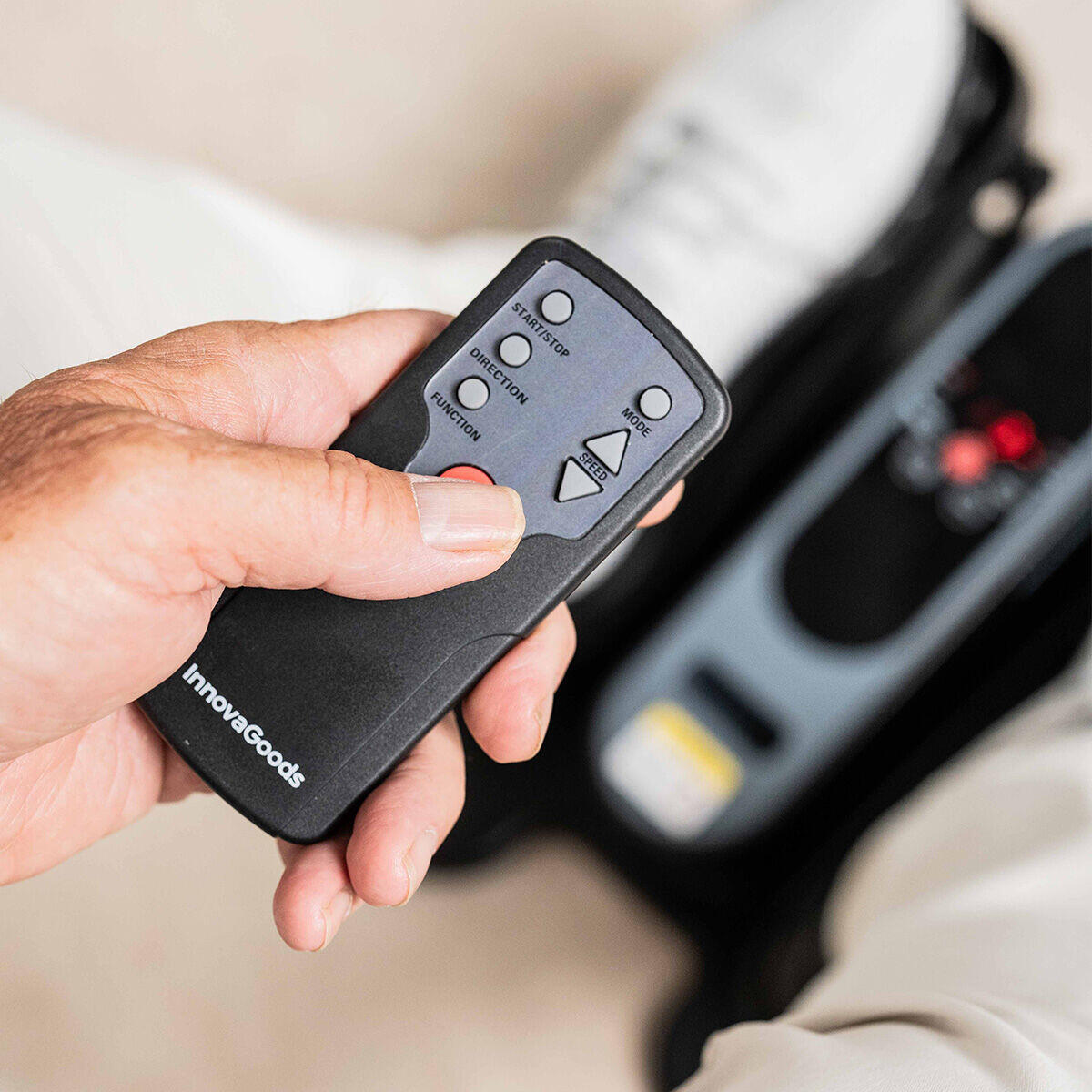 Mini elíptica eléctrica con control remoto Velora 4000 InnovaGoods