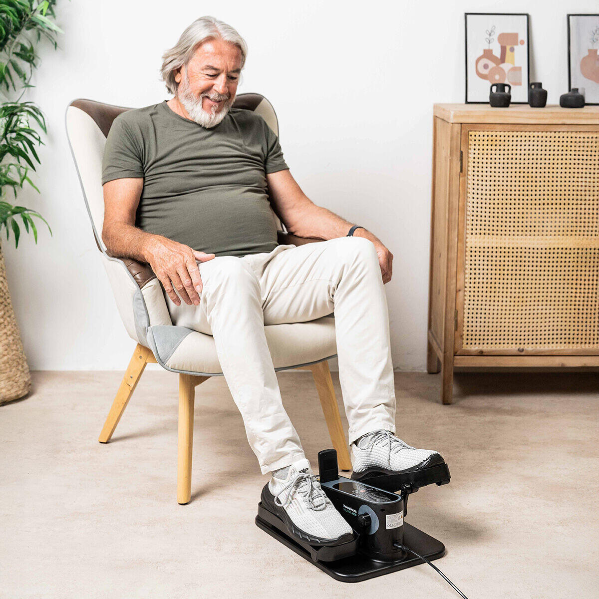 Mini elíptica eléctrica con control remoto Velora 4000 InnovaGoods